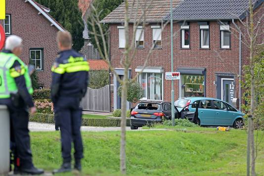 Bij een achtervolging na een verijdelde helikopterkaping viel vorige week een dode in het Nederlands Limburgse Roosteren.