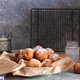 Zóveel oliebollen moet je eten om een kilo aan te komen