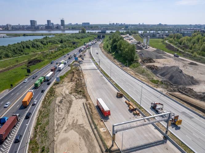 Nieuwe snelweg van Kennedytunnel richting E17 Gent opent dit weekend: “Drukste verkeersstromen op definitieve rijbanen”