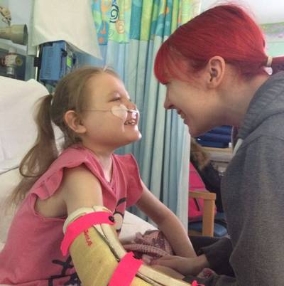 Excuses voor 'uit elkaar rukken' Brits gezin met doodziek dochtertje