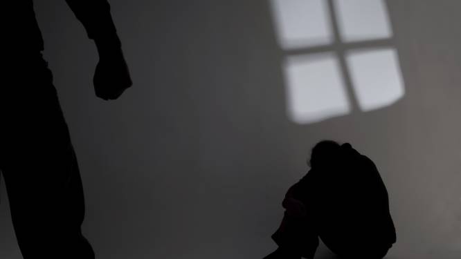 Kinderen van voormalige Elspeetse dominee slepen ouders voor de rechter: ‘Hun leven was een hel’