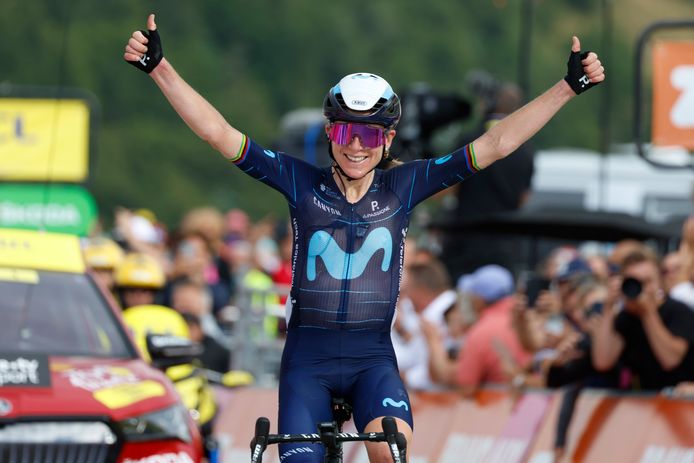 En démonstration dans les Vosges, Annemiek Van Vleuten fonce vers la victoire sur le Tour de France féminin.