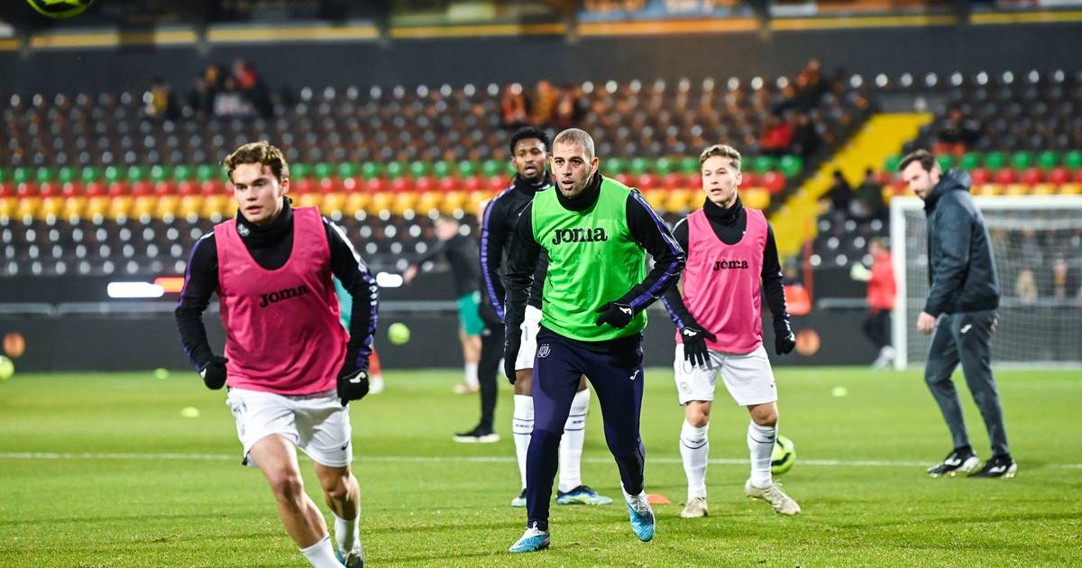 LIVE: Anderlecht se déplace à Ostende, Slimani sur le banc (0-0)