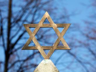 Meer dan 80 Joodse graven beschadigd op kerkhof in Charleroi