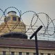 Te huur: vakantiehuisje op gevangenisterrein
