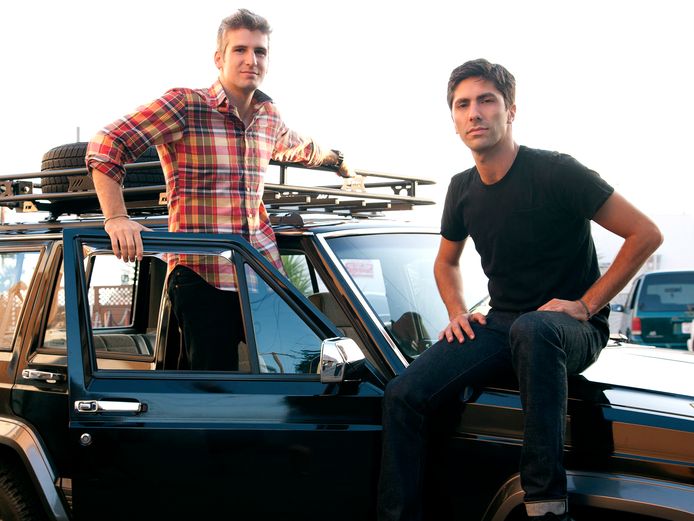 Nev Schulman (rechts) naast Max Joseph, met wie hij jarenlang 'Catfish' presenteerde