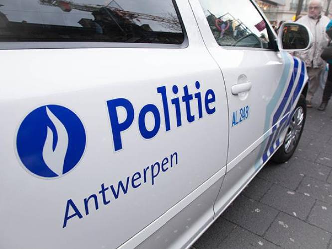 Antwerpse agenten stelen identiteit van burgers om online te gokken
