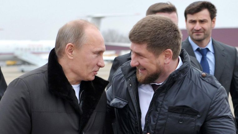 President van Rusland Vladimir Poetin met Ramzan Kadyrov, leider van Tsjetsjenië. Beeld epa
