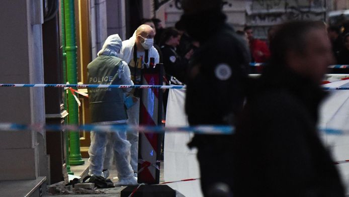 Les agressions se sont produites vers 16h45, à l'intersection entre la Canebière, principale artère du centre-ville, et la rue de Rome, extrêmement fréquentées à cette heure ensoleillée durant cette période de vacances.