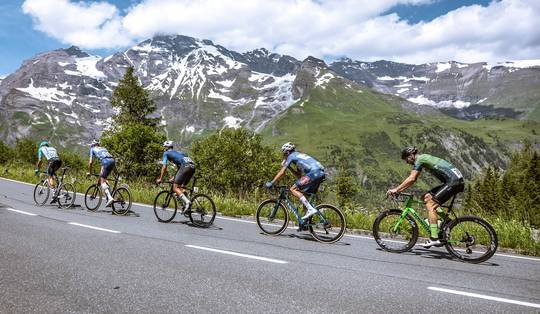 Noorse renner André Drege (25) verongelukt tijdens afdaling in Ronde van Oostenrijk