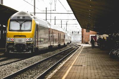 Trein vergeet te stoppen in Diest, passagiers met taxi’s naar bestemming gebracht