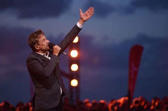 Bart Peeters tijdens Radio 2 Zomerhit in 2019 in Blankenberge