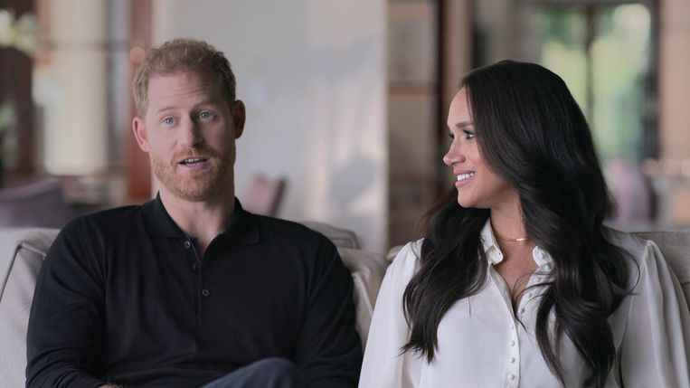 Fragment uit 'Harry & Meghan' op Netflix. Beeld Netflix