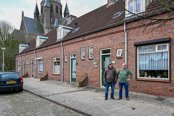 Verouderde huurwoningen aan het Doktersdreefje in Steenbergen.