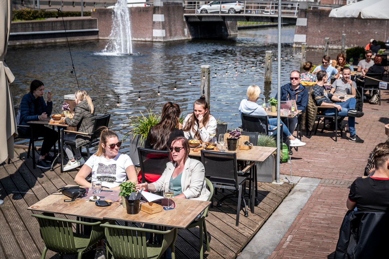 Hoe zorg je dat je vanaf het terras jouw ober niet gek maakt?