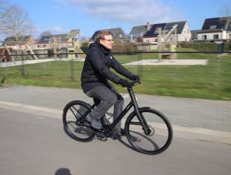 “Cowboy heeft elektrisch fietsen cool gemaakt. Maar voor net geen 3.000 euro moet ook de service nu volgen”: onze expert fietst met de C4 en C4ST