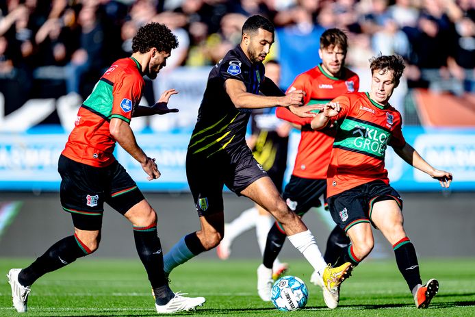 NEC won eerder dit seizoen met 6-1 van RKC Waalwijk, dat al snel met tien man kwam te staan.