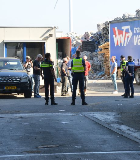 Eigenaar Van Puijfelik in Oosterhout boos na sluiting om drugsvondst: 'Jullie moeten alles kapot maken'