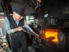 Energiecrisis raakt Veluwse stoomtrein: gulzige locomotief krijgt mondjesmaat kolen gevoerd