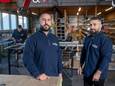De uit Irak afkomstige broers Ali al Furaji (links) en Munqith al Furaji in de werkplaats van Reklet.