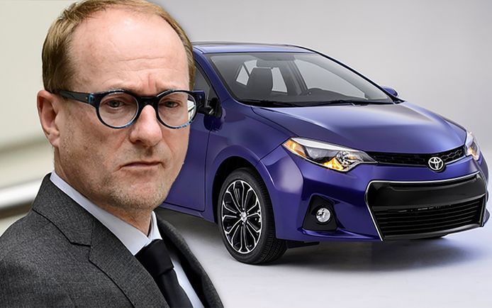 Minister Ben Weyts (N-VA) verdedigde in het Vlaams Parlement waarom hij een auto met “een enige standing nodig heeft en geen Toyota Corollo (sic)”.