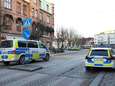 Drie personen in levensgevaar na steekpartij in Zweden, politie schiet twintiger neer
