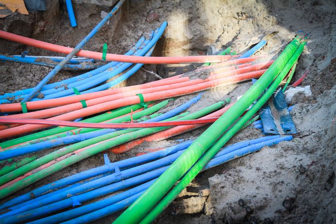 Pipetec Provider trekt kabels en leidingen in je tuin zonder je tuin om
