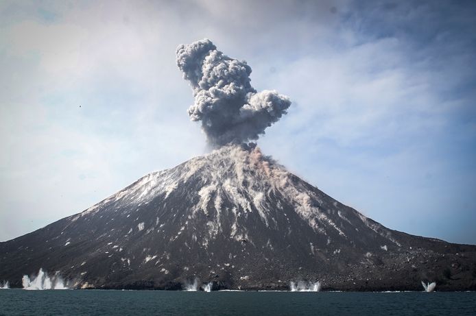 De vulkaan in juli van dit jaar.