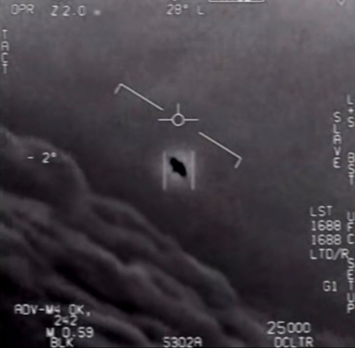 Een vliegend voorwerp dat op 28 april 2020 werd waargenomen door piloten van de Amerikaanse marine.