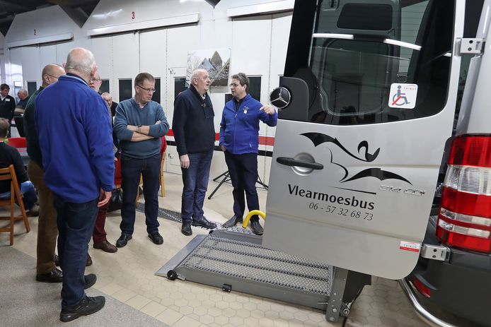 Ingebruikname van de tweede Vlearmoesbus in 2018