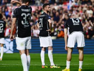 “Dit is schandalig”: nieuw dieptepunt voor Ajax na zware nederlaag in topper tegen Feyenoord