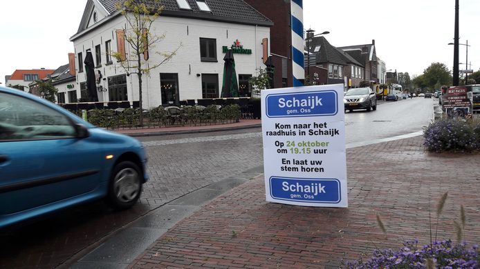 Voorstanders van samenvoeging van Schaijk bij Oss plaatsten eerder al borden in het dorp.
