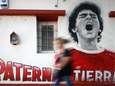 Diego Maradona is één jaar na zijn dood nog steeds een bron van schandalen, tragedie en diepe emoties