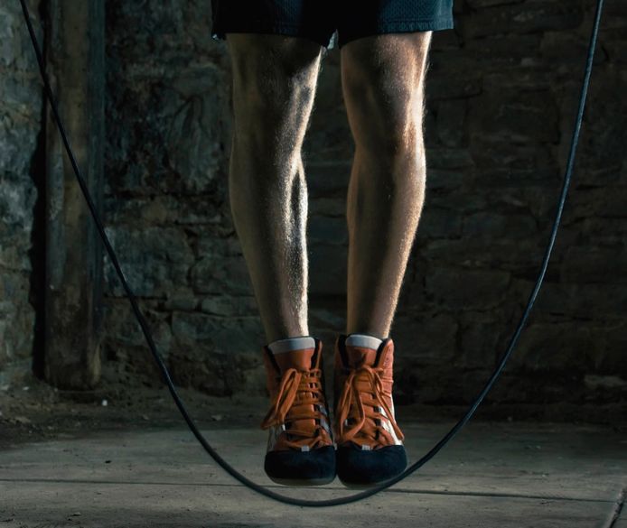 Een 50-jarige man is aangehouden tijdens het touwtjespringen voor bedreiging in een sportschool in Wouw (foto ter illustratie).