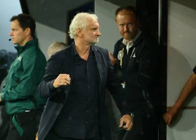 Duitsland recht de rug: interim-coach Rudi Völler coacht 'Mannschaft' naar knappe overwinning tegen Frankrijk