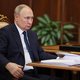 ‘Russische elites zijn geneigd inactiviteit te zien als defaitisme. Poetin heeft nu al moeite om uit te leggen waarop hij precies wacht’