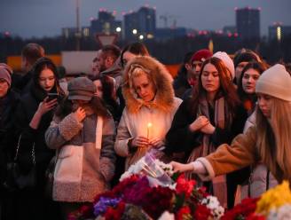 Moskou rouwt om bloedige terreuraanslag: ‘Mijn opa en oma zijn doodgeschoten’