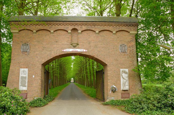 De entree van landgoed Haarendael.