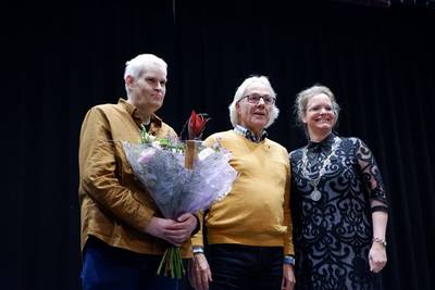 Stichting Samen Asten Schoon krijgt Opsteker van Asten