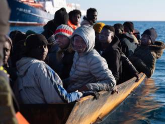 Opnieuw ruim 650 migranten bereiken Italiaanse kust
