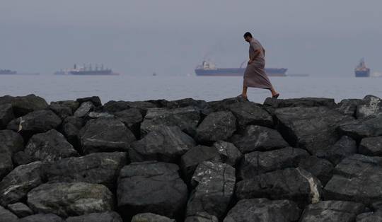 Emiraten bereid VS ‘met geweld’ te helpen om Straat van Hormuz te openen • Trump lanceert woensdagavond ‘belangrijk bericht’