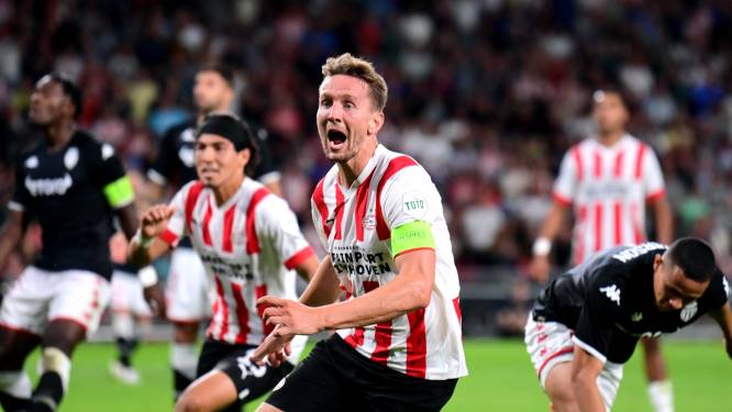 LIVE | De Jong brengt Eindhoven in extase: PSV neemt de leiding in verlenging tegen Monaco