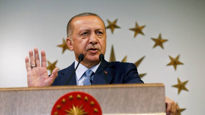 Turkse kiescommissie roept Erdogan uit als winnaar, oppositiepartij erkent nederlaag