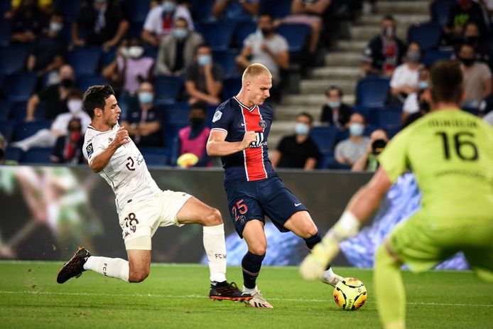 Mitchel Bakker stond in de basis van PSG.