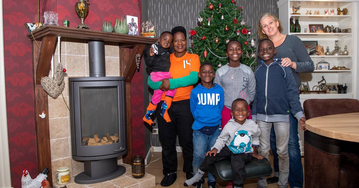 Hardenbergse hulpverleenster in tranen: gevlucht van weeshuis in Oeganda na geweldsgolf