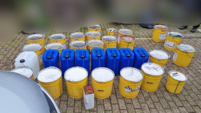 Honderden liters grondstof voor harddrugs gevonden in Bergen op Zoom, man (29) opgepakt