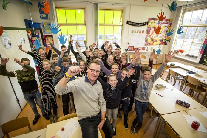 Meester Masselink zette zich jarenlang voor de volle 100 procent in voor zijn leerlingen.