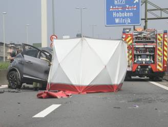 Bestuurder (69) overlijdt bij crash in Jan De Vos-tunnel in Wilrijk