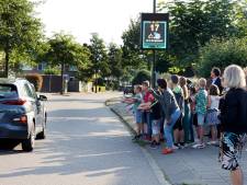 Opbrengst van snelheidsmeterspaarpot zorgt voor  Twister op het schoolplein bij de Vorsenpoel in Boxtel 
