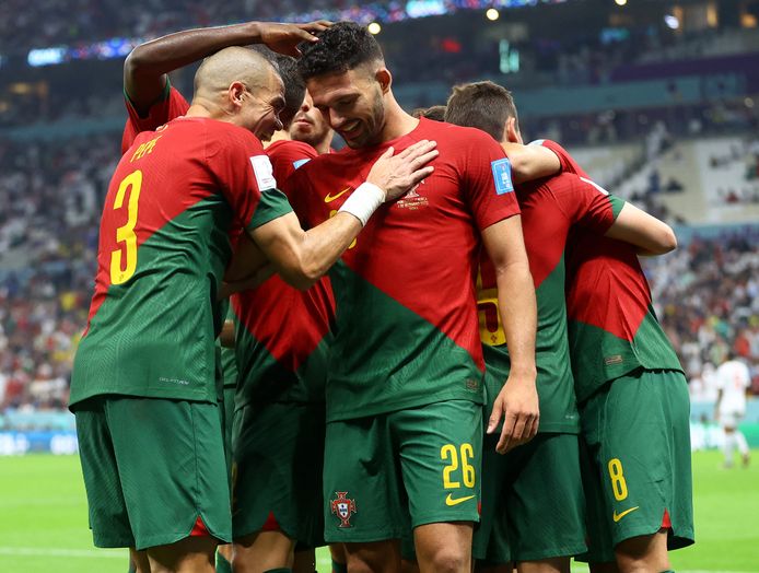 Une démonstration et le Portugal rejoint le Maroc en quart de finale.